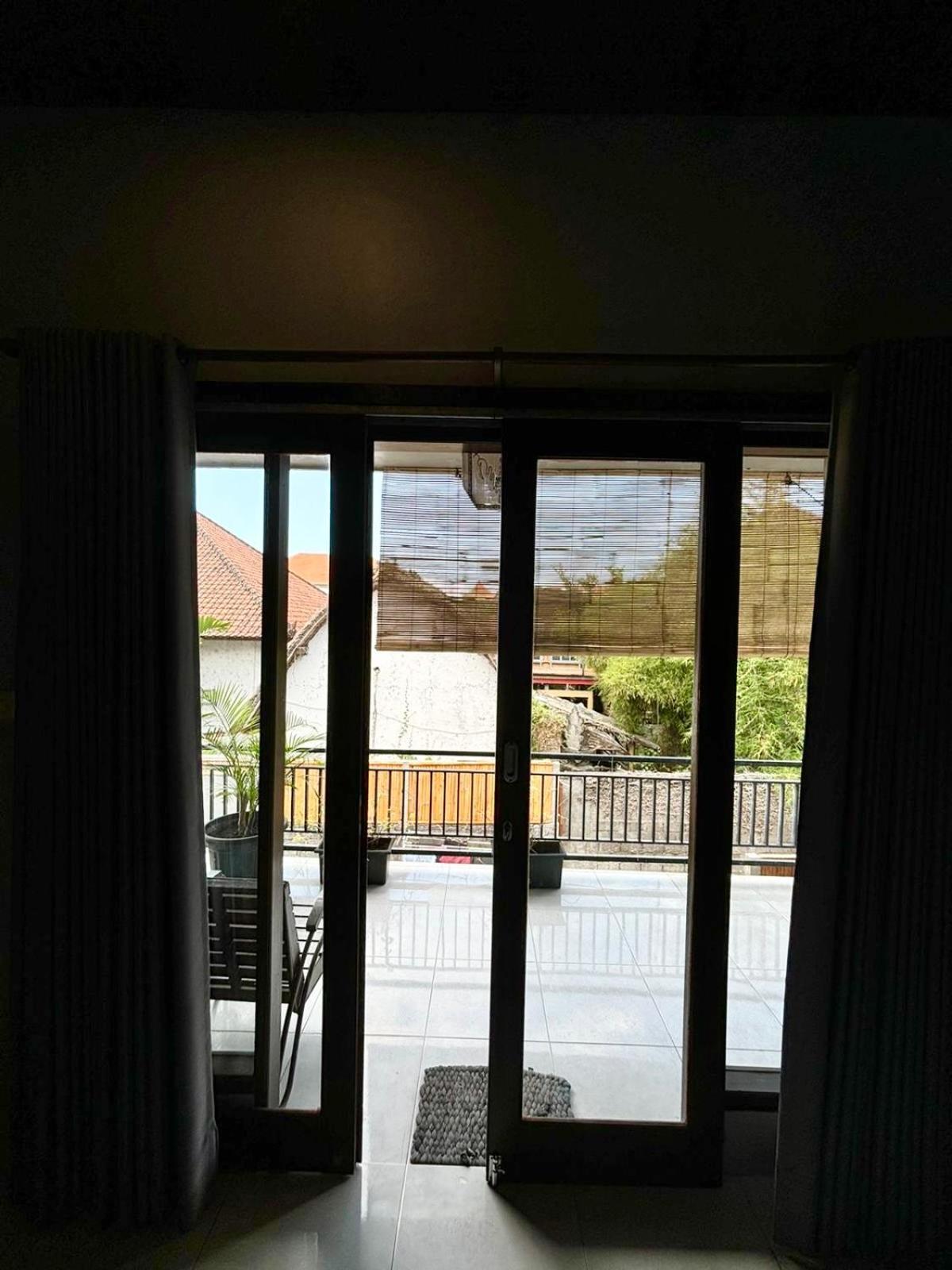 The Lima Home Stay In Canggu Exteriér fotografie